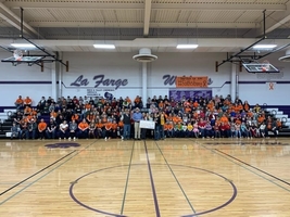 La Farge is #FaithStrong